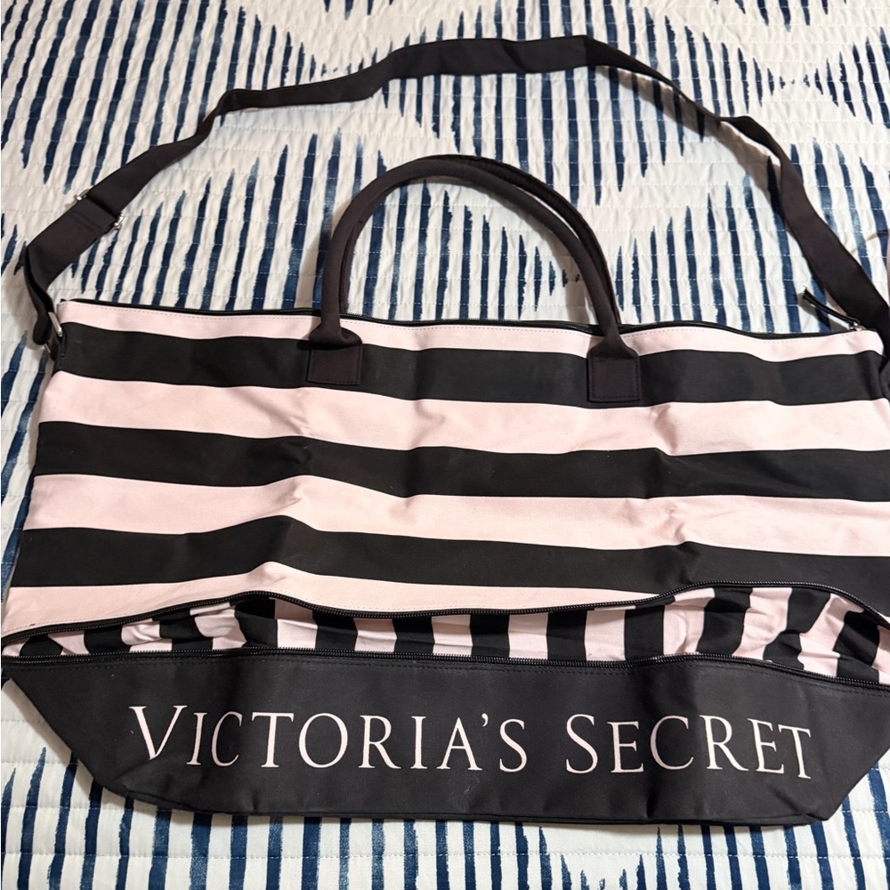 Victoria's Secret Black and Pink Tote Bag - Picture 2 of 3